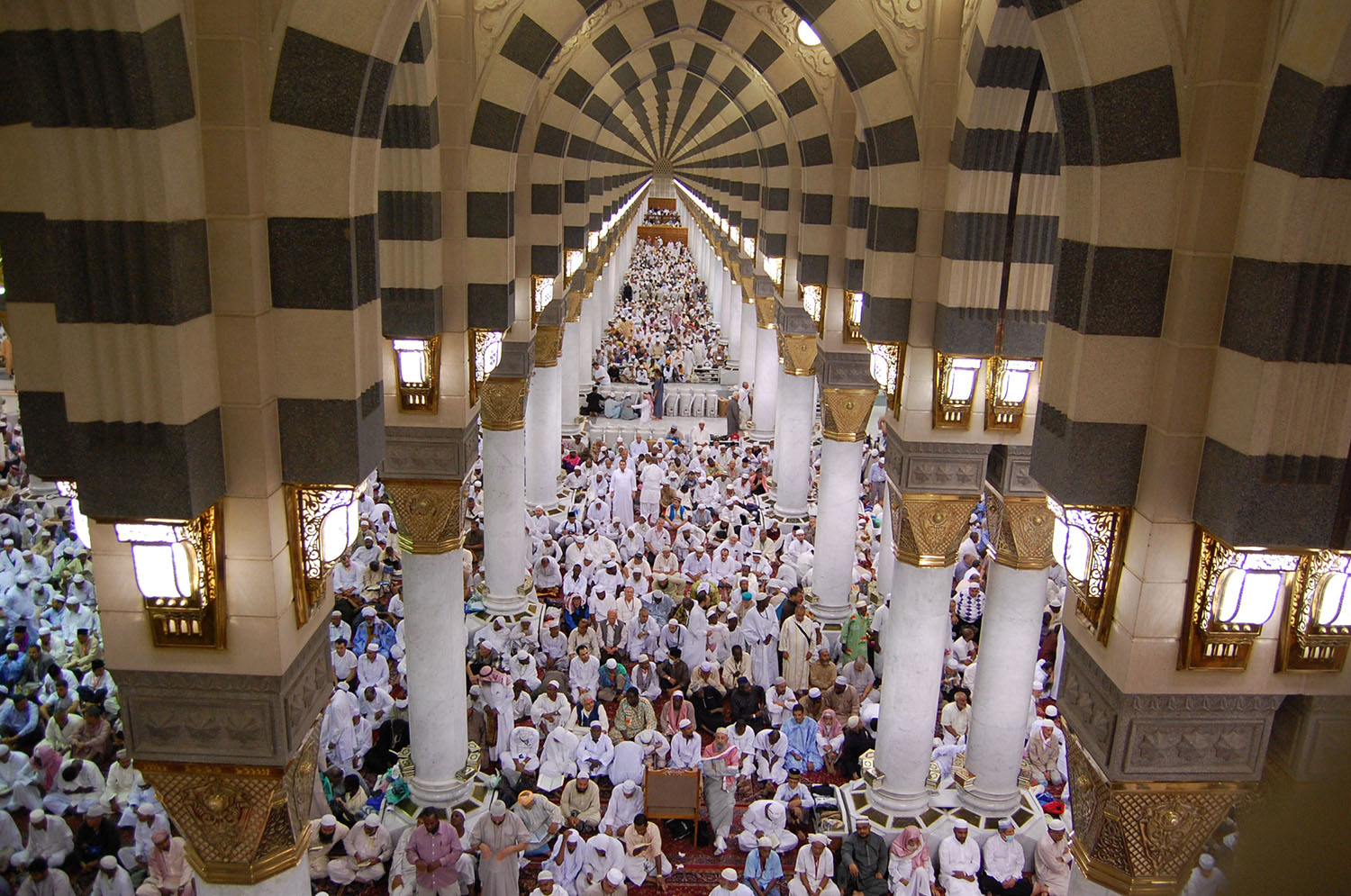 The maze of arches that fill the interior of the Masjid al-Nabi.